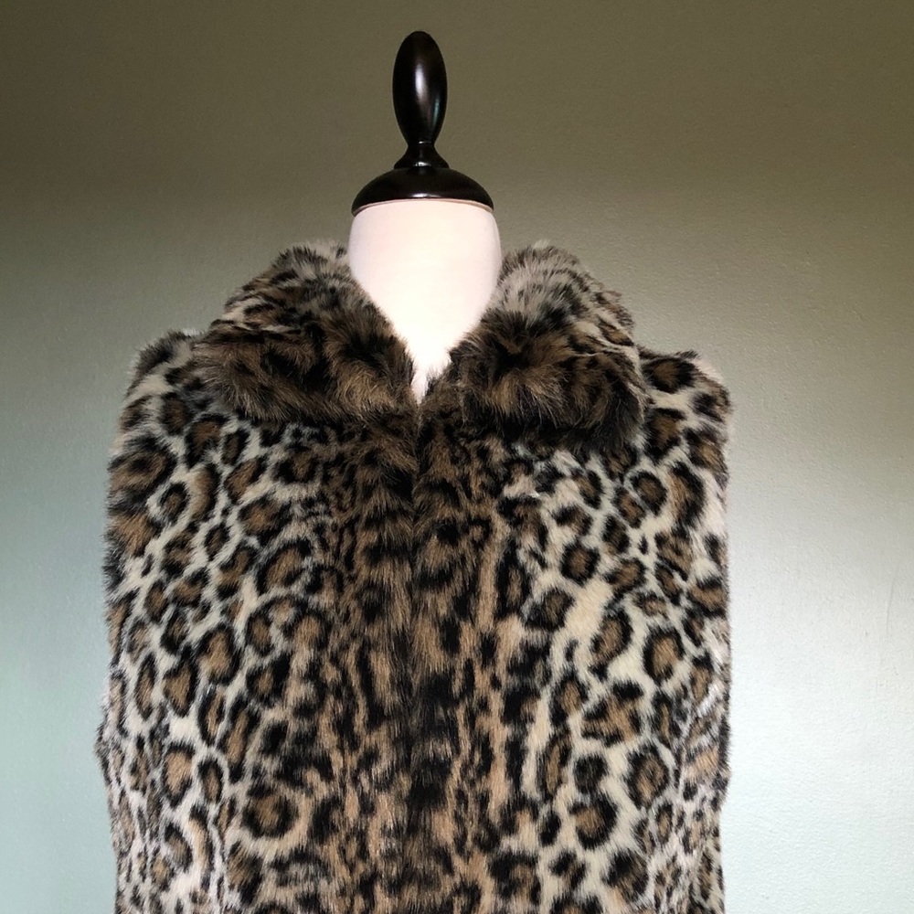 💋 VALERIE STEVENS LEOPARD FAUX FUR VEST  SZ M - Picture 5 of 11